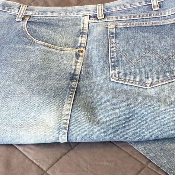 Wrangler Rugged Wear Jeans 48x34 - Picture 12 of 15
